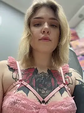 elliss  online show from 11/12/25, 02:50