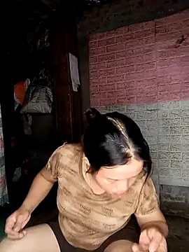 KumChyn online show from 09/26/25, 01:37