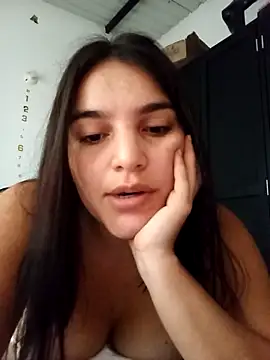 Snapshot of chloe_90 chatting on 10/05/25, 09:56 chloe 90 online show from 10/05/25, 09:56