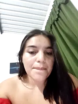 Snapshot of chloe_90 chatting on 10/25/25, 11:21 chloe 90 online show from 10/25/25, 11:21