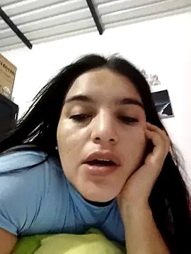 Snapshot of chloe_90 chatting on 11/04/25, 11:59 chloe 90 online show from 11/04/25, 11:59