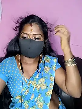 Snapshot of tamilammukuttyy chatting on 09/15/25, 04:18 tamilammukuttyy online show from 09/15/25, 04:18