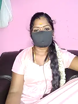 Snapshot of tamilammukuttyy chatting on 09/16/25, 04:41 tamilammukuttyy online show from 09/16/25, 04:41