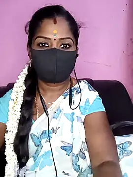 Snapshot of tamilammukuttyy chatting on 09/17/25, 05:47 tamilammukuttyy online show from 09/17/25, 05:47