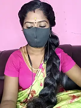 Snapshot of tamilammukuttyy chatting on 09/26/25, 03:54 tamilammukuttyy online show from 09/26/25, 03:54