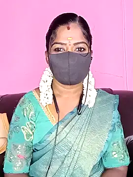 Snapshot of tamilammukuttyy chatting on 09/28/25, 03:17 tamilammukuttyy online show from 09/28/25, 03:17