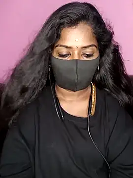 Snapshot of tamilammukuttyy chatting on 10/04/25, 05:55 tamilammukuttyy online show from 10/04/25, 05:55