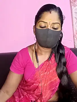 Snapshot of tamilammukuttyy chatting on 10/23/25, 05:12 tamilammukuttyy online show from 10/23/25, 05:12