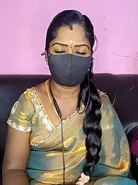 Snapshot of tamilammukuttyy chatting on 10/26/25, 09:48 tamilammukuttyy online show from 10/26/25, 09:48