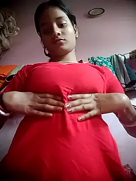 Snapshot of Hot_Mayra_ chatting on 11/08/25, 05:07 Hot Mayra online show from 11/08/25, 05:07