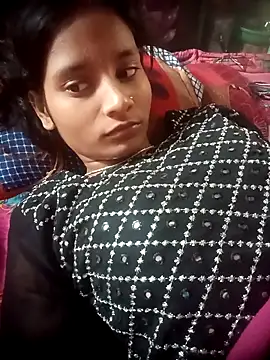 Snapshot of Hot_Mayra_ chatting on 11/13/25, 04:44 Hot Mayra online show from 11/13/25, 04:44