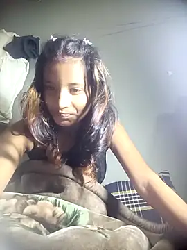 Snapshot of Hot_Mayra_ chatting on 11/19/25, 06:13 Hot Mayra online show from 11/19/25, 06:13