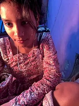 Snapshot of Hot_Mayra_ chatting on 12/17/25, 06:19 Hot Mayra online show from 12/17/25, 06:19