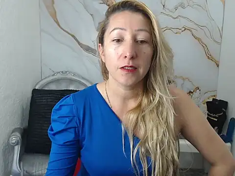 swetchrystal online show from 09/21/25, 01:02