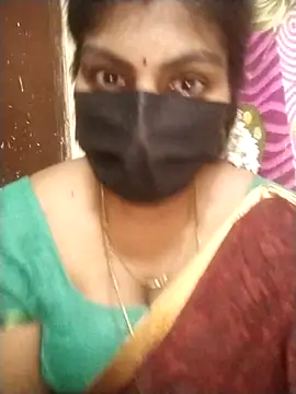 Snapshot of Nithiila chatting on 09/22/25, 08:16 Nithiila online show from 09/22/25, 08:16