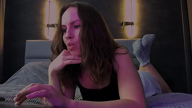 Snapshot of North_baby chatting on 10/22/25, 07:30 North baby online show from 10/22/25, 07:30