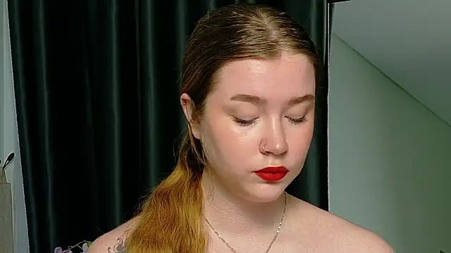 Rebecca Lace online show from 10/23/25, 09:57