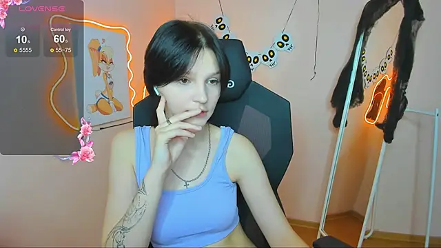 AudreyyKim online show from 11/04/25, 08:13