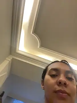 GiorgiaLuxee online show from 11/15/25, 11:29