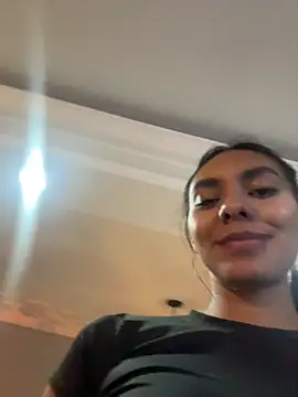 GiorgiaLuxee online show from 11/21/25, 11:14