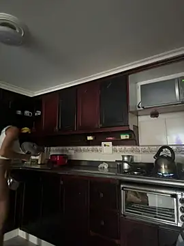 GiorgiaLuxee online show from 12/14/25, 12:10