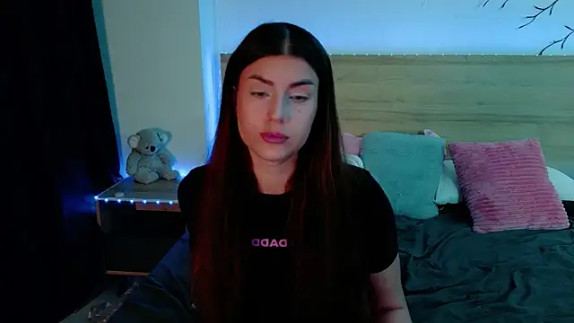 Snapshot of Bella_Davis_love chatting on 12/13/25, 08:04 Bella Davis love online show from 12/13/25, 08:04