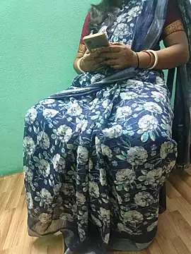 desi boudi87 online show from 10/21/25, 12:28