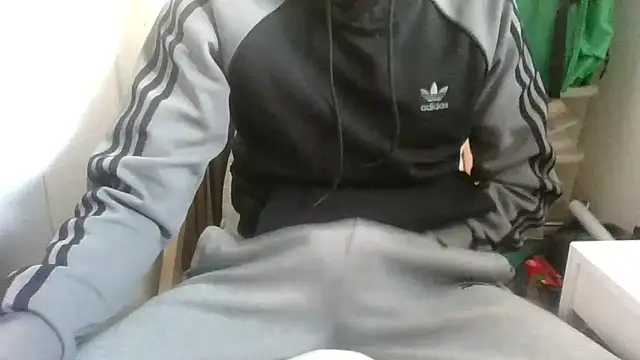 Snapshot of juju78jujuu chatting on 11/02/25, 08:06 juju78jujuu online show from 11/02/25, 08:06