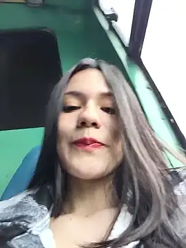 CHARLOTTE  05 online show from 09/18/25, 11:56