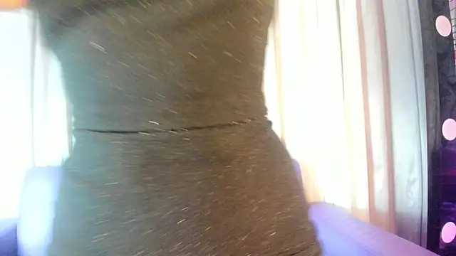 Zairaa Fox online show from 10/15/25, 07:14