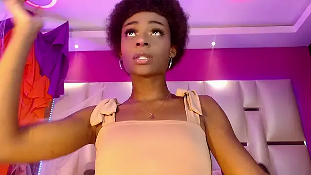 MariahMendezz online show from 10/18/25, 04:37