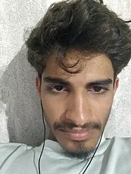 Snapshot of jitendra5834 chatting on 11/20/25, 04:40 jitendra5834 online show from 11/20/25, 04:40