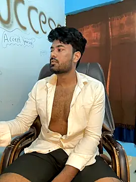 Snapshot of MeekBatgirl chatting on 11/16/25, 05:13 MeekBatgirl online show from 11/16/25, 05:13