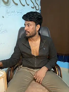 Snapshot of MeekBatgirl chatting on 11/22/25, 04:28 MeekBatgirl online show from 11/22/25, 04:28