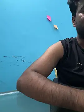 Snapshot of MeekBatgirl chatting on 11/28/25, 06:43 MeekBatgirl online show from 11/28/25, 06:43