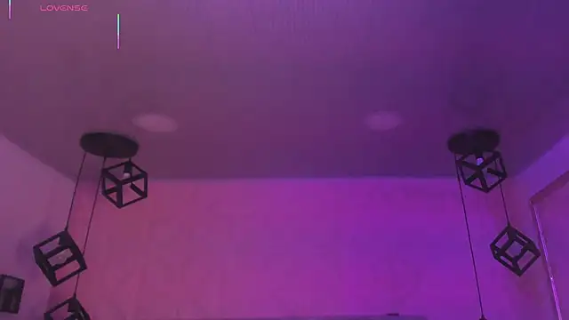 AnaVelvett online show from 10/17/25, 01:25