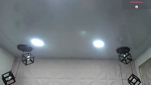 AnaVelvett online show from 10/22/25, 01:44