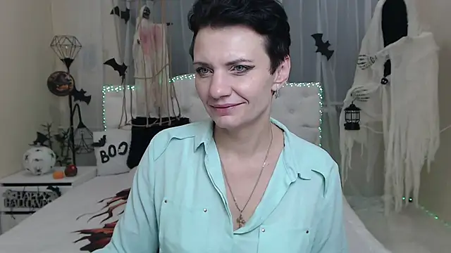 Snapshot of AvaSaturnian chatting on 11/03/25, 07:31 AvaSaturnian online show from 11/03/25, 07:31