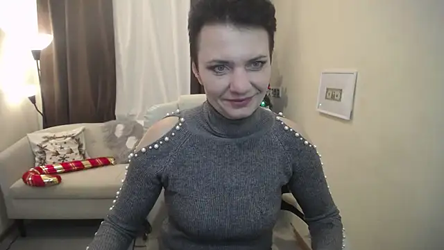 Snapshot of AvaSaturnian chatting on 12/15/25, 07:45 AvaSaturnian online show from 12/15/25, 07:45