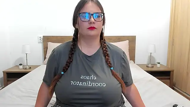 amiravyxen online show from 09/08/25, 05:56