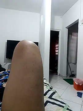 olivo2018 online show from 10/29/25, 08:54