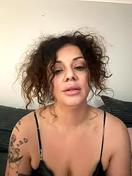 caramelandCurls online show from 11/05/25, 10:43