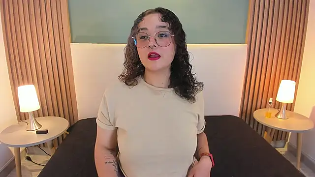 tara black online show from 09/08/25, 09:03
