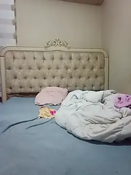 laurahnm online show from 09/14/25, 05:50