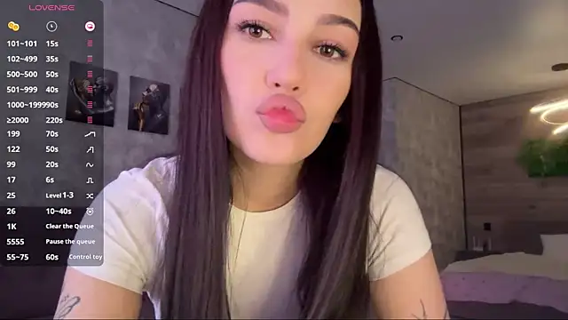 Snapshot of AuraJefcoat chatting on 06/07/26, 11:36 AuraJefcoat online show from 06/07/26, 11:36