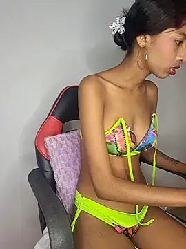 Sol em online show from 09/28/25, 04:34