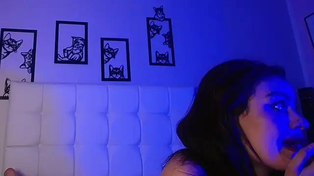 Snapshot of naty_luvinn chatting on 10/26/25, 12:16 naty luvinn online show from 10/26/25, 12:16