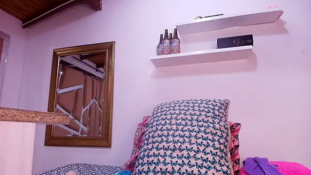 sweegirl69 online show from 10/06/25, 12:02