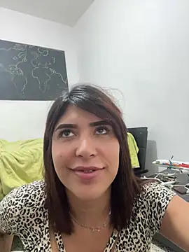 Snapshot of dahiana_marin chatting on 03/24/26, 10:04 dahiana marin online show from 03/24/26, 10:04