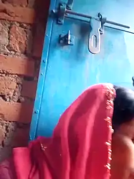 Snapshot of Jalebi_bay chatting on 10/31/25, 02:12 Jalebi bay online show from 10/31/25, 02:12